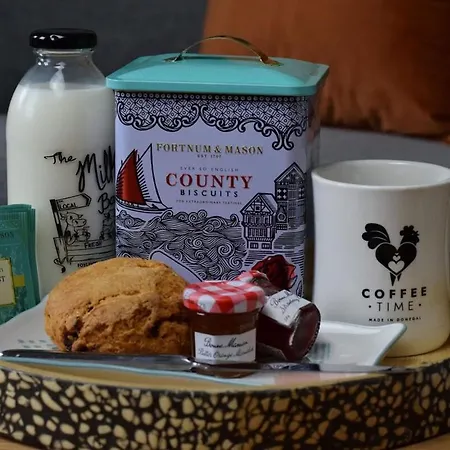 View Luxury Apartment